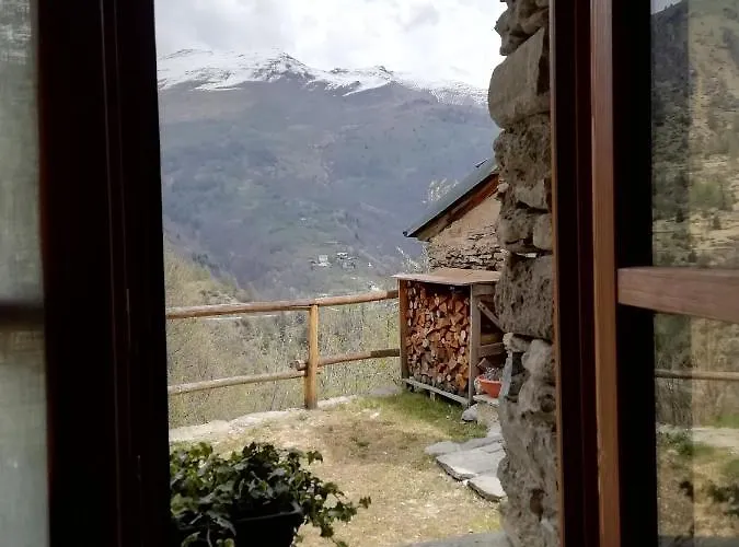 Rota D'amont Bed & Breakfast Stroppo